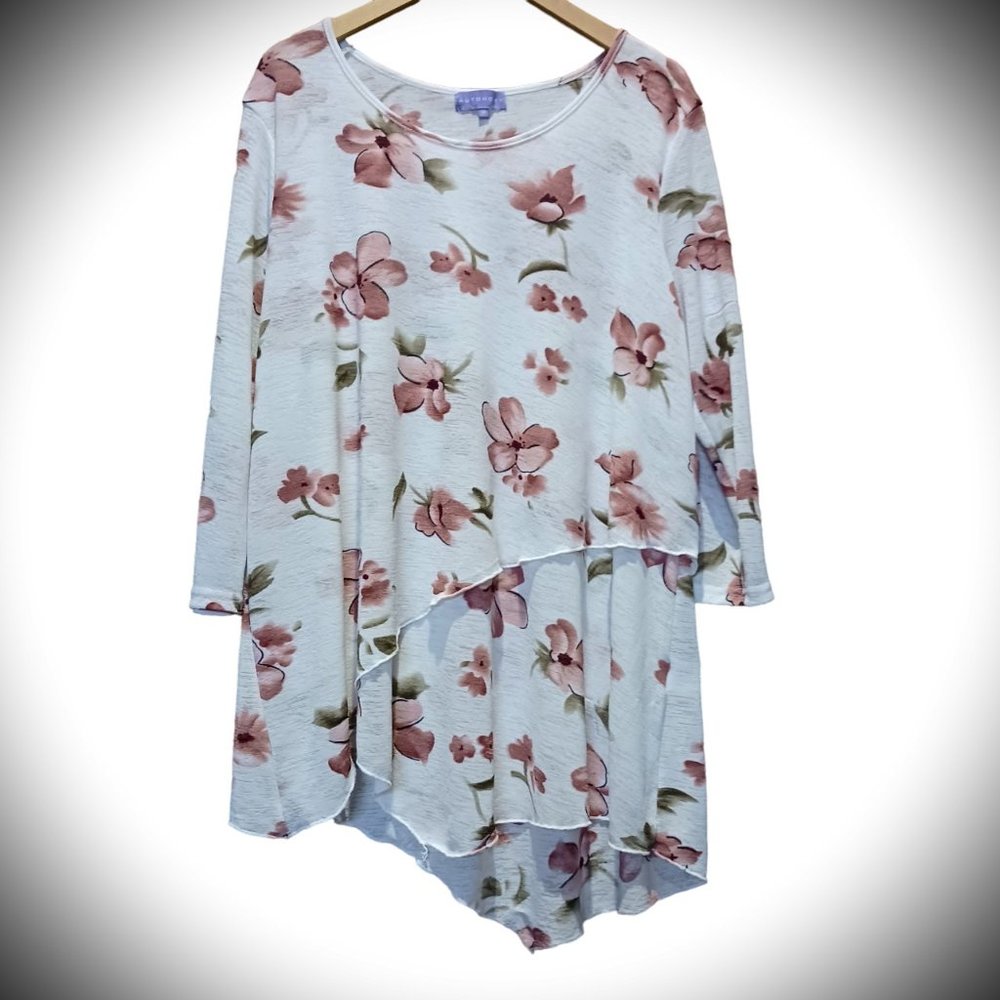 Flatering SUMMERY NO IRON easy wear blush floral knit 3/4 sleeve layered Sz 18